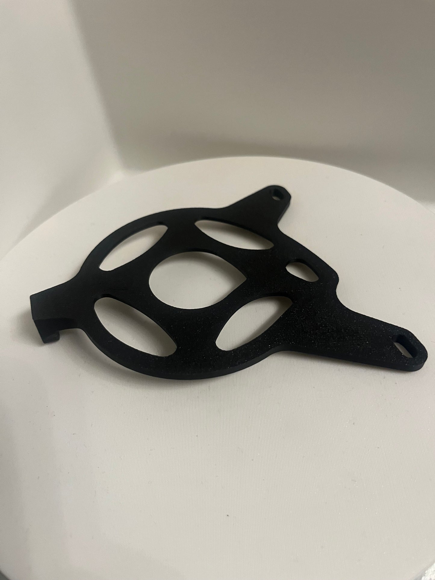 Tuttio motor cover